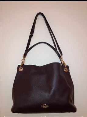 Coach Clarkson Leather Shoulder Bag in Deep Plum Gold Hardware & Hang tag🌷